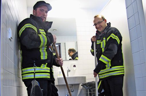 Marco Staudenmaier (links) und  Frank Hoffmann hoffen auf  Hilfe. Foto: Achim Zweygarth