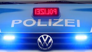 Ein geparkter Mazda ist Montag zwischen 15.30 Uhr und 16.30 Uhr auf dem Waldparkplatz Lemberg angeschrammt worden. Foto: dpa