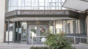Vor dem Landgericht Stuttgart hat der Prozess gegen einen 24-Jährigen wegen des Vorwurfs des versuchten Mordes begonnen. Foto: //Tobias Steinmaurer