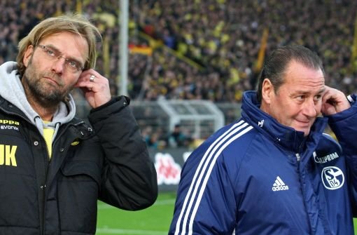 Mentalitäts-Verwandtschaft: Die Derby-Trainer Jürgen Klopp (Li., BVB) und Huub Stevens (S 04) Foto: dpa