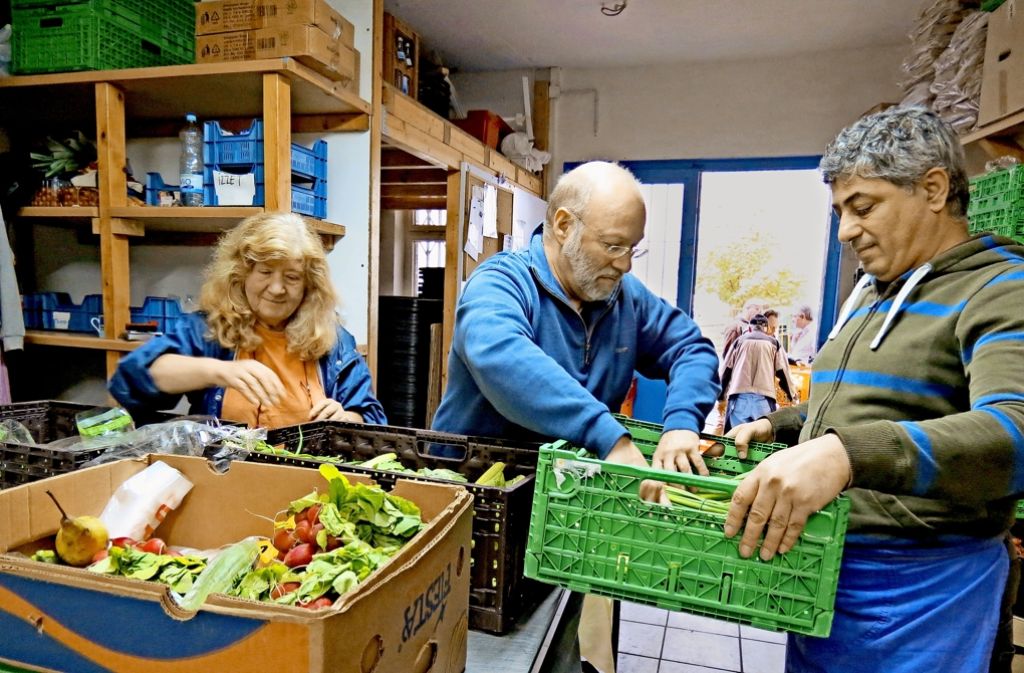 Arbeitsmarkt Der Schwabischen Tafel Fehlen Die Mitarbeiter