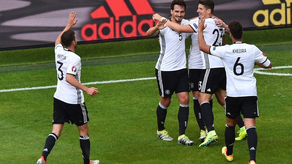 Fußball-EM: Deutschland erreicht Viertelfinale souverän