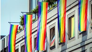 Stadt Stuttgart     besitzt  keine  Fahnen mit Regenbogen