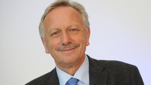 Joachim Schmidt bleibt Aufsichtsratschef