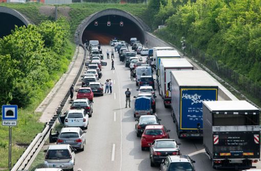 Am Freitag hat sich der Verkehr vor dem Engelbergtunnel gestaut. Foto: 7aktuell.de/Nils Reeh