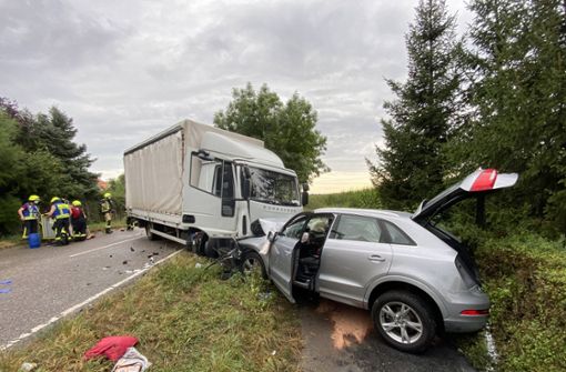 Der Lastwagen kollidierte mit einem Fahrzeug. Foto: 7aktuell.de/Simon Adomat/7aktuell.de | Simon Adomat