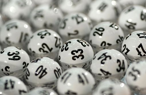 Ein Lottospieler aus Mannheim ist unverhofft mit drei richtigen Zahlen zum Millionär geworden. (Symbolfoto) Foto: dpa