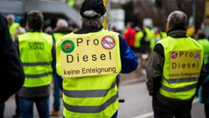 Schon im März wurde in Stuttgart gegen das Dieselfahrverbot demonstriert. Foto: Lichtgut/Christoph Schmidt