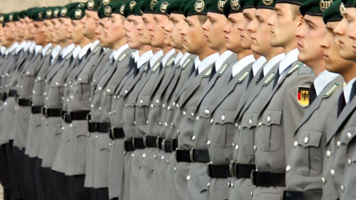 Debatte über Rückkehr zur Wehrpflicht - Neuer Dienst in Bundeswehr
