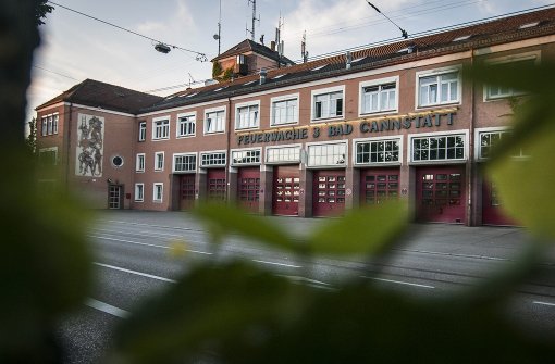 Die Hauptfeuerwache in Bad Cannstatt – hier und an vier anderen Standorten im Stadtgebiet sitzt die Berufsfeuerwehr Foto: Lichtgut/Max Kovalenko