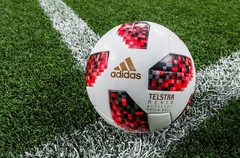 Fußball Wm In Russland Neuer Ball Fürs Wm Achtelfinale