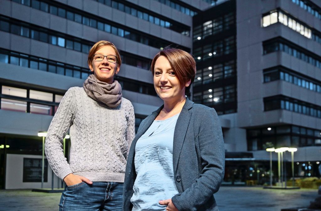 Alina Kroschwald (links) war Vorsitzende des Jugendgemeinderats. Nun will die 20-Jährige Ulrike Rapp beerben. Die 35-Jährige war 14 Jahre lang Stadträtin. Jetzt scheidet sie aus familiären Gründen aus.