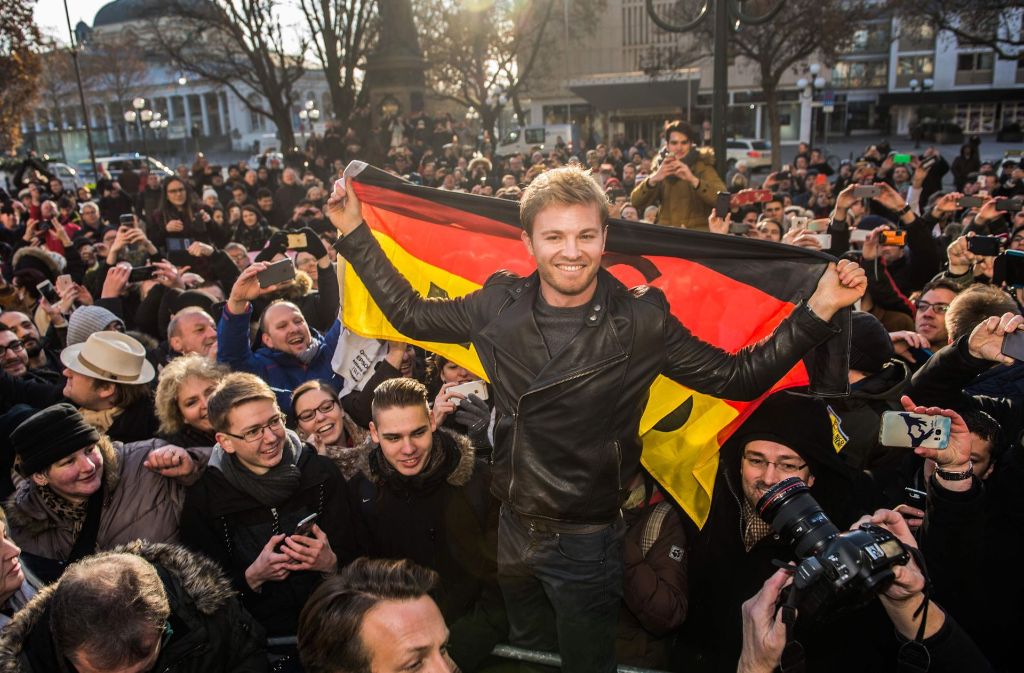 Nico Rosberg besucht seine Geburtsstadt Wiesbaden – auch dort hat er viele Fans.