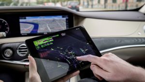 Ein Thema des Forschungszentrums wird die Kommunikation zwischen Fahrer und Fahrzeug sein. Foto: Daimler