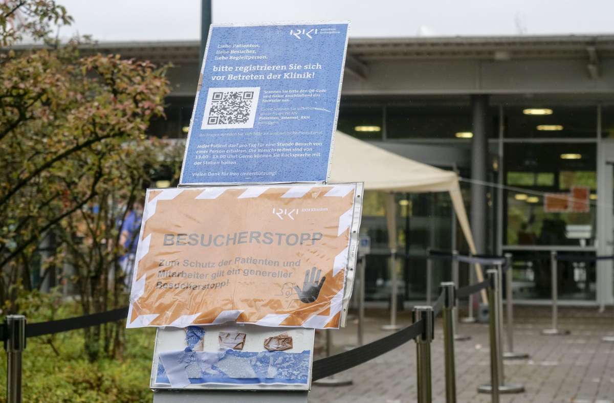 Ein Archivbild von 2020: auch damals verhängten die Ludwigsburger Kliniken einen Besucherstopp. Foto: factum/Simon Granville