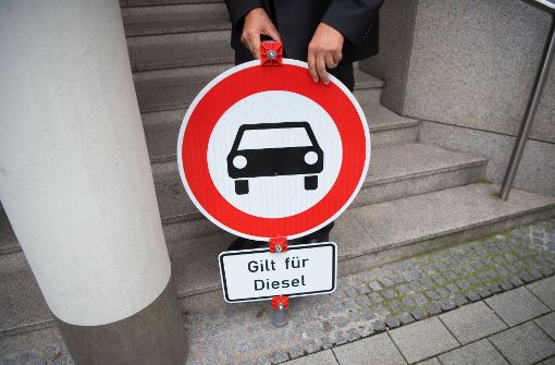 Das Stuttgarter Verwaltungsgericht hat im Juli Fahrverbote für Dieselfahrzeuge ab 2018 verhängt. Foto: dpa