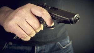 Mann bedroht Mitarbeiter von Amt wegen 3G mit Pistole