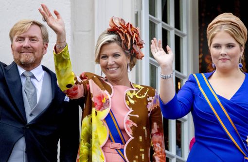 Koningin Máxima draagt ​​graag bijzondere kleding: de roze kleur van het broekpak komt terug in het jaspatroon.  Afbeelding: imago/ppe/imago/ppe