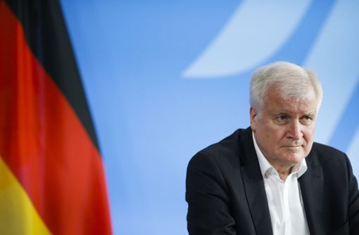 Zurückgerudert? Bundesinnenminister Horst Seehofer (CSU). Foto: AP/Markus Schreiber