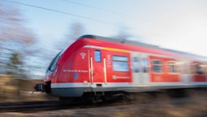 S-Bahn im Kreis Esslingen: Strecke zwischen Wendlingen und Kirchheim nach Unfall gesperrt