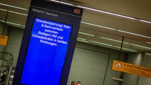 Der Stuttgarter Hauptbahnhof war am Dienstag zeitweise für den S-Bahnverkehr  gesperrt. Foto: 7aktuell.de/Nils Reeh