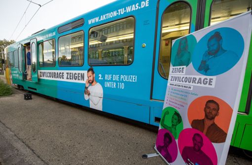 Diese Stadtbahn hat nun eine eindeutige Botschaft. Foto: Lichtgut/Oliver Willikonsky