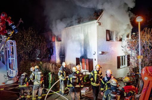 Erst eingebrochen, dann niedergebrannt: das Haus am Viergiebelweg Foto: 7aktuell.de/Alexander Hald