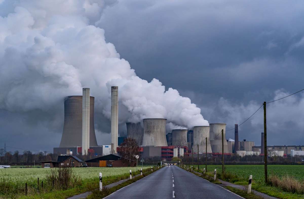 Von CO2-Zertifikaten könnten zukünftig einkommensschwache Haushalte profitieren. (Symbolbild) Foto: IMAGO/Jochen Tack/IMAGO/Jochen Tack