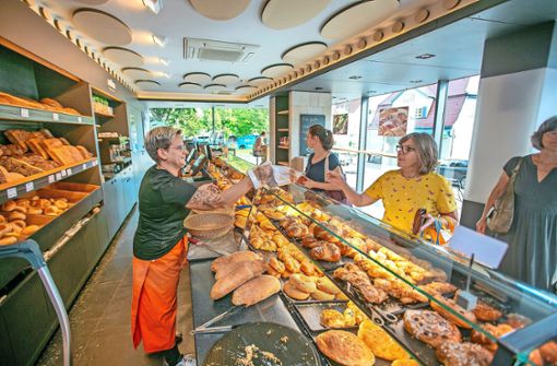 Die Esslinger Bäckerei Conzelmann ist ihren Mitarbeiterinnen im Verkauf mit veränderten Öffnungszeiten entgegengekommen. Foto: Roberto Bulgrin