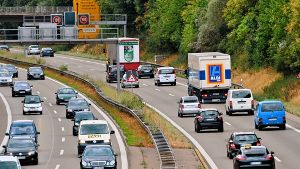 Viel Verkehr: 80 000 Fahrzeuge sind täglich auf der Bundesstraße 27 zwischen Aichtal und Echterdinger Ei unterwegs. Foto: Archiv Norbert J. Leven