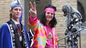 Oberbürgermeister Palm ist als Hippie verkleidet. Foto: Patricia Sigerist