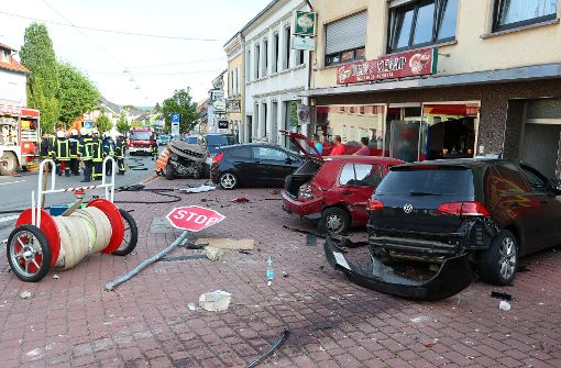 Der Unfall ereignete sich im Geschäftszentrum von Saarwellingen. Foto: dpa