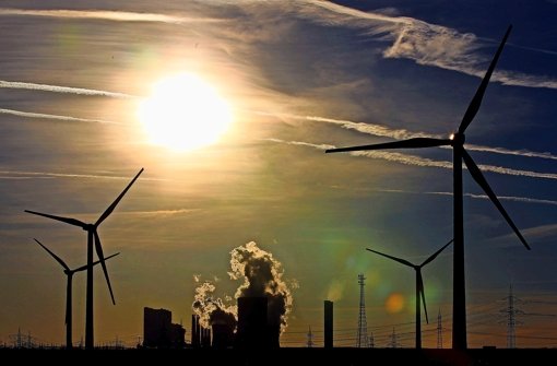 Stromproduktion – mal mit Wind, mal mit Kohle Foto: dpa