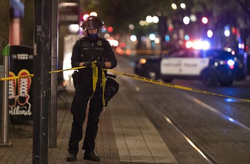 Noch ist unklar, wer die tödlichen Schüsse bei Demonstrationen in Portland abgegeben hat. Foto: AFP/Nathan Howard