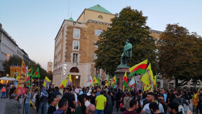 Innenminister fürchtet weitere Eskalation bei Kurden-Demos