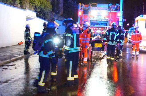 Die Feuerwehr kann nicht mehr helfen: Ein Brand in der Robert-Mayer-Straße erweist sich als Mordfall. Foto: 7aktuell.de/Andreas Werner