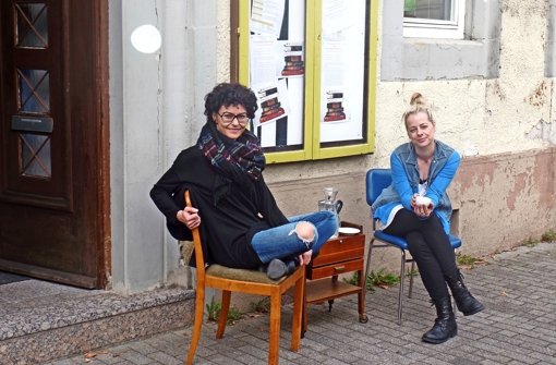 Alexandra Strößner und Anja Kittler  lieben es, zu netzwerken. Foto: Kathrin Wesely