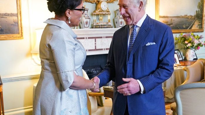 Neue Fotos aus dem Palast: König Charles III. ist bester Laune