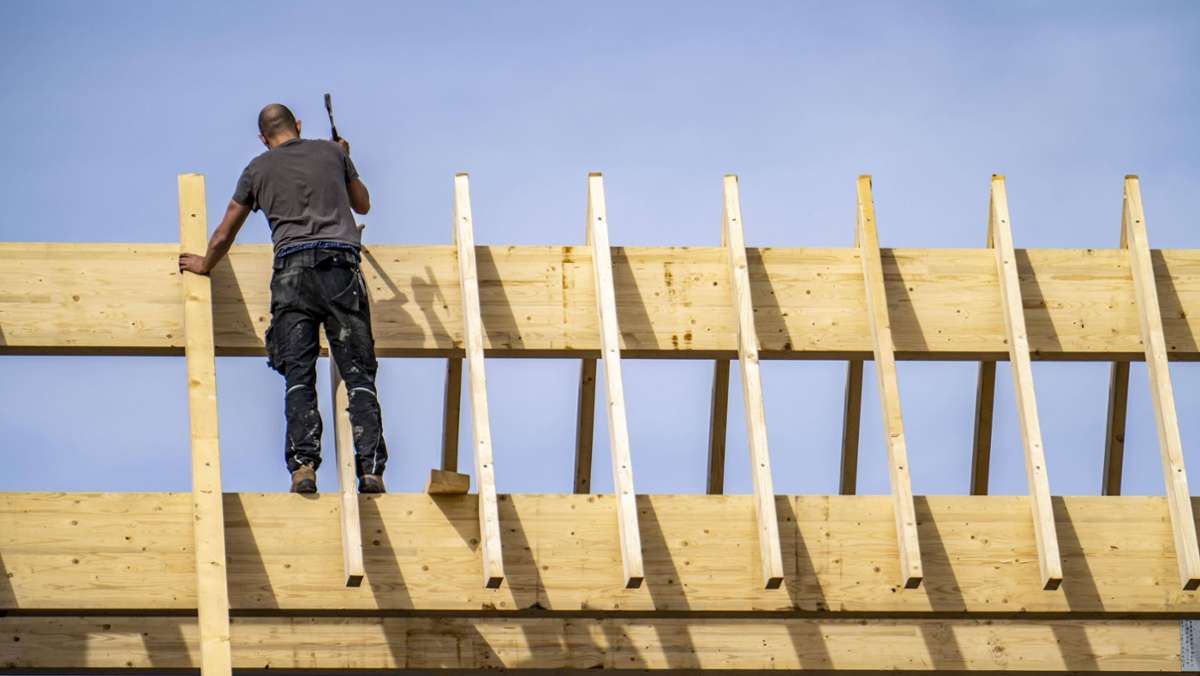 Krise im Baugewerbe: Bezahlbarer Wohnraum im Kreis Ludwigsburg knapp