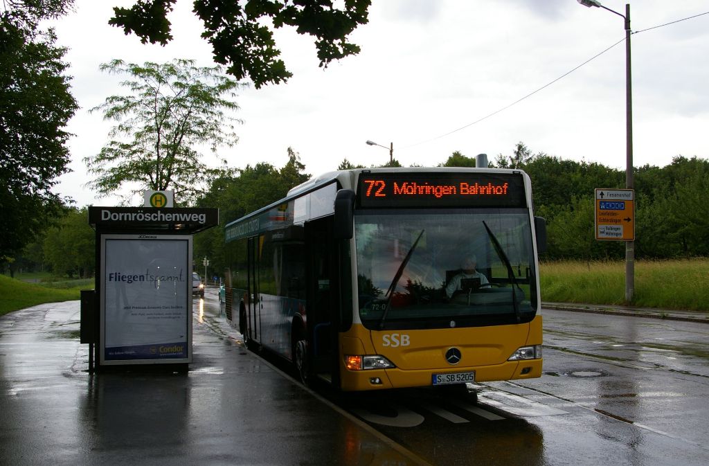 Buslinie 72 In Stuttgart Mohringen Im Marchenviertel Formiert