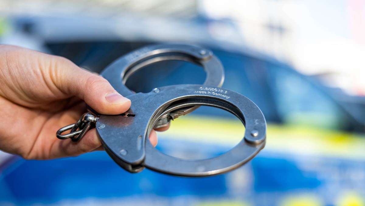 Mit Haftbefehl aus Frankfurt: Leonberger Polizei verhaftet Ladendieb