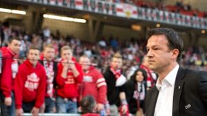 Massive Kritik auch von den Fans: Ex-VfB-Sportvorstand Fredi Bobic Foto: dpa