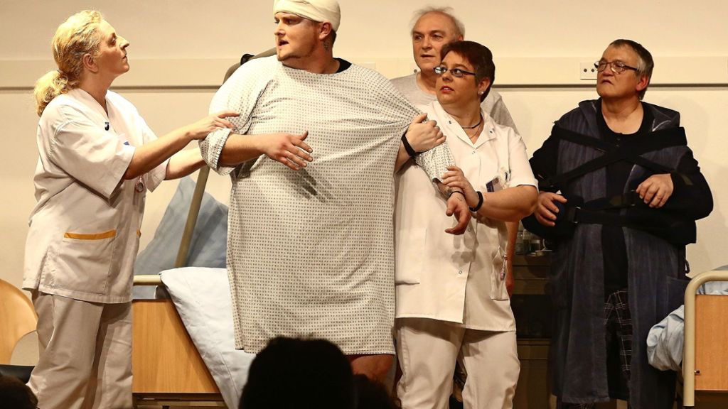 Theaterpremiere in Affalterbach: Der alltägliche Wahnsinn eines Krankenhauses