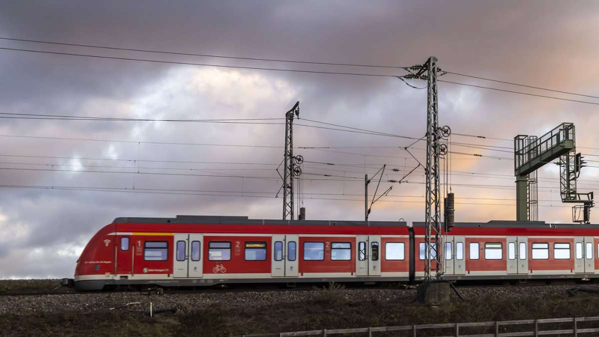 Einschnitte im Nahverkehr in der Region Stuttgart: Die S-Bahn fährt ab Dezember seltener