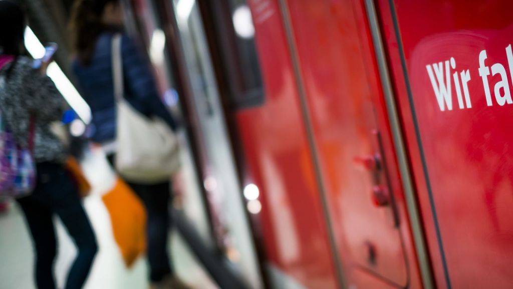 Verkehrsforum in Stuttgart: Werden Bahnen und Busse bald billiger?