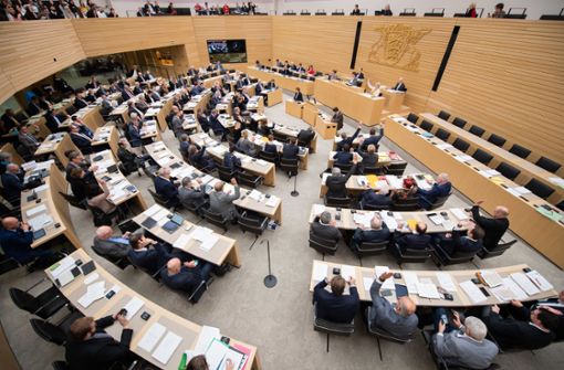 Auf den ersten Blick ist der Männerüberschuss im Landtag von Baden-Württemberg erkennbar. Foto: dpa/Tom Weller