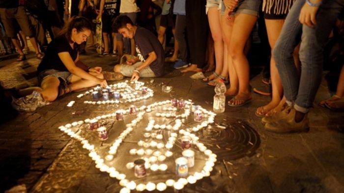 Hunderte gedenken getöteter 16-Jähriger