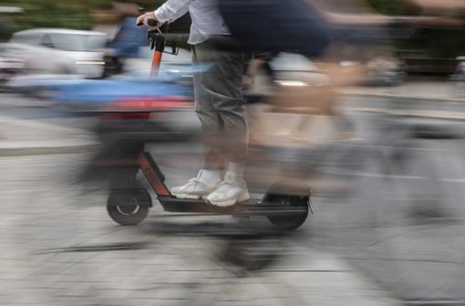 Mit dem E-Scooter elektromobil unterwegs – doch Promillesünder machen Probleme. Symbolfoto Foto: dpa