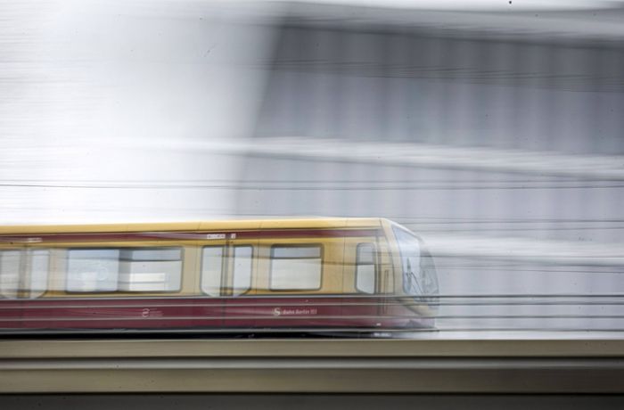 Berlin: Toter 19-Jähriger auf Dach von S-Bahn-Zug entdeckt