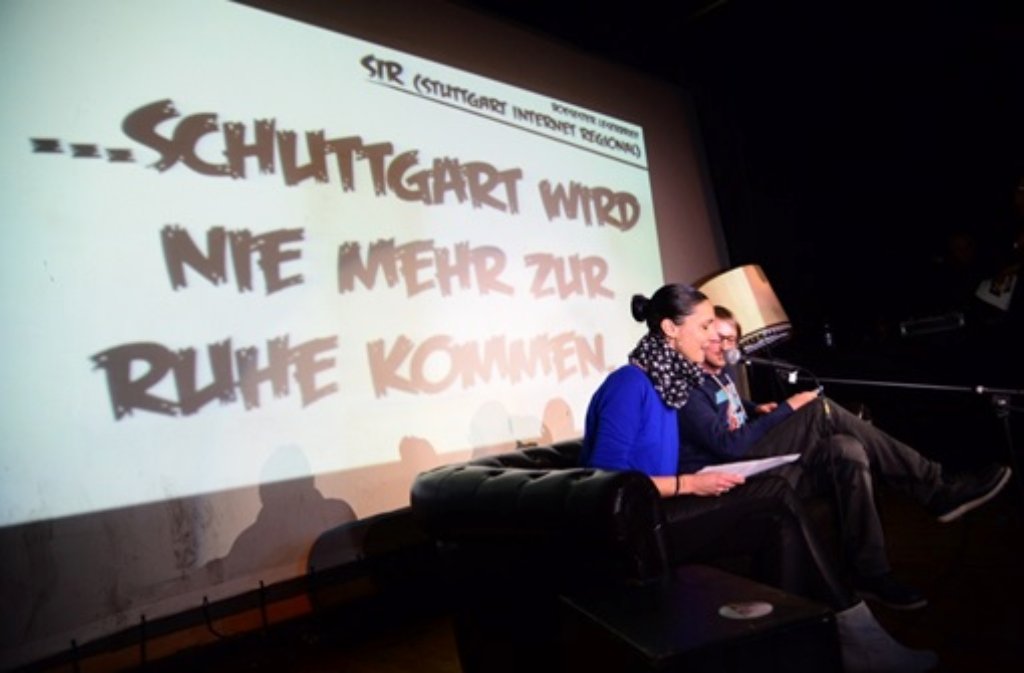 Deftige Worte sorgten am Mittwochabend beim 2. Stuttgarter Hate-Slam für gute Unterhaltung. Hier sind die Bilder aus dem Rocker 33.
